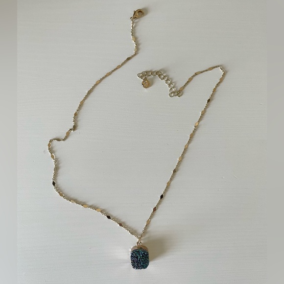 Halogen Drusy Pendant Necklace - Picture 4 of 11